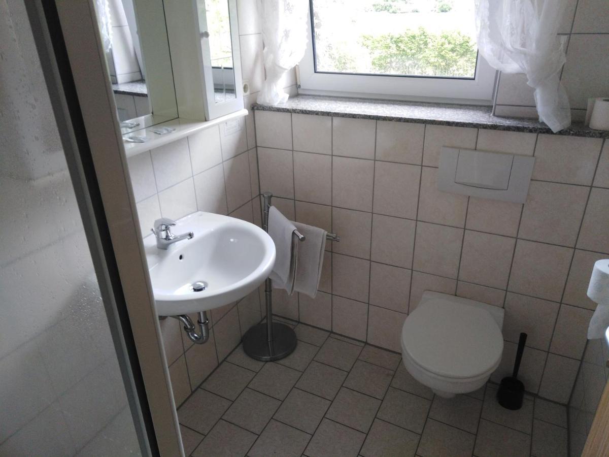 Zimmer Ohne Fruehstueck In Der Forellenzucht Burgen  Εξωτερικό φωτογραφία