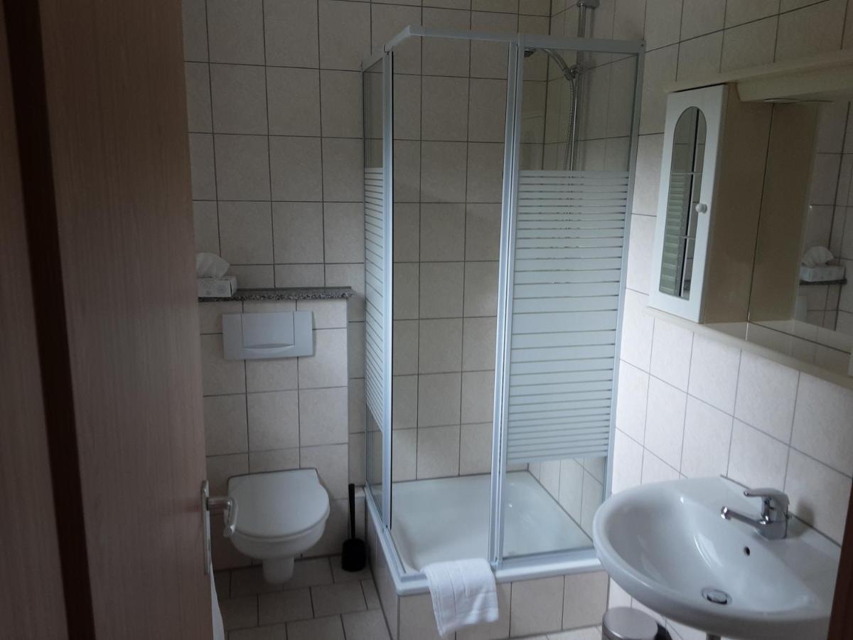 Zimmer Ohne Fruehstueck In Der Forellenzucht Burgen  Εξωτερικό φωτογραφία